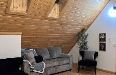 Large Off-Grid Luxury Cabin- creek land & views - Foto 15