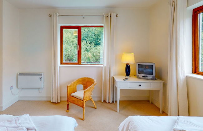 3 bedroom House in Killaloe with garden - Photo 11