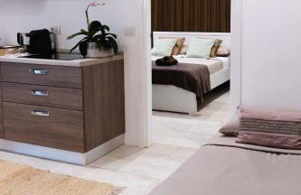 Modern Boutique Apartment - Photo 22