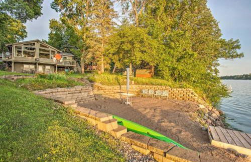 Cedar Lake Retreat with Boathouse and Dock! - Foto 32