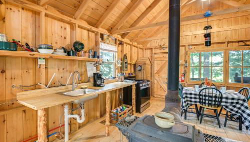 Riverfront Greenbush Studio with Porch and Views! - Foto 5