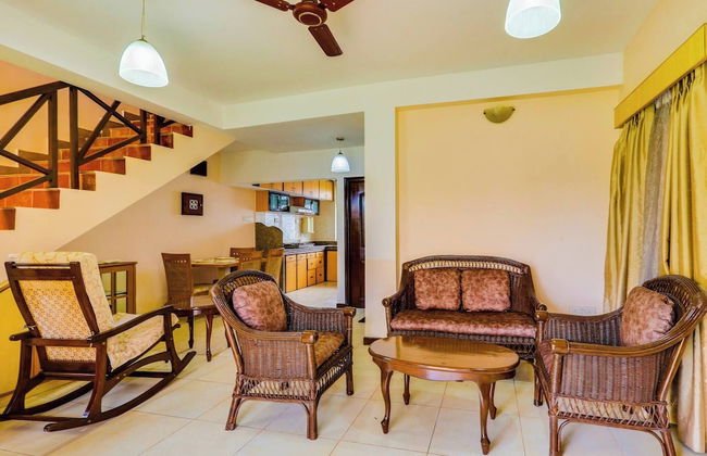 Pleasing 3 Bedroom Villa With Pool - Photo 23