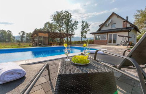 Beautiful Home In Smiljan With Sauna - Photo 8