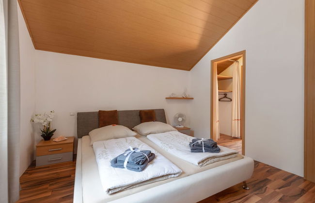 Modern Holiday Home in Pinsdorf With Garden - Photo 10