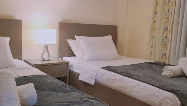 13 LCA - Stay Suncity Apartment - Foto 4, Habitación