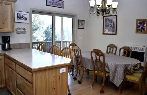 Off-The-Grid Cottage Rental with 360-Degree Mountain Views near Cascade, Idaho - Foto 9