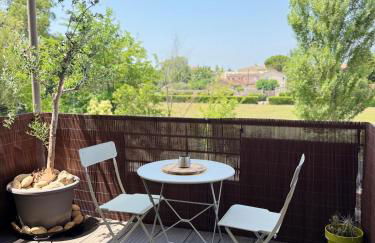 LA PROVENCE - '' TRAVELLER AWARD 2026 '' - Charming modern family apartment, pool & private parking near Avignon, fully renovated with interior-architect design - Foto 19