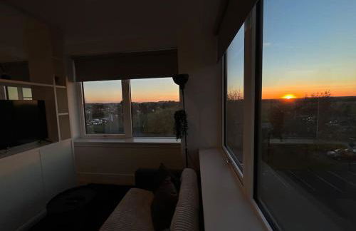 Voyager Haus Apartments, EV Charging Stations, London Heathrow Airport, LHR, Terminal 4, RE-Energise & GO - Foto 63