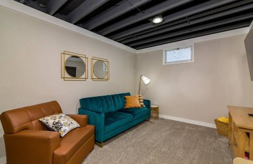 Charming 2BR Home w Outdoor Space & BBQ Grill - Foto 4