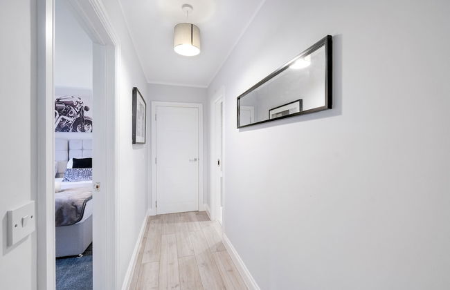 2 Bdrm Penthouse with parking Wycombe - Foto 32