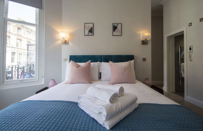 High Street Kensington by Viridian Apartments - Photo 6