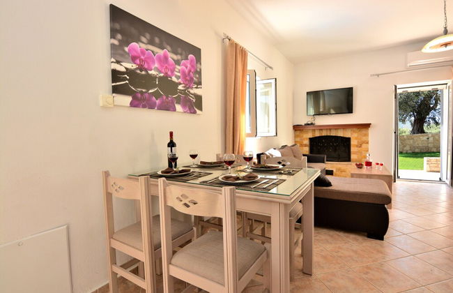 Elia Villa - Foto 16