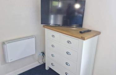 The Bedsit - Photo 5