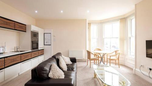 CASTLEBANK HOUSE FLATS, DINGWALL - Foto 4