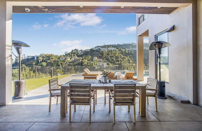 Zorada - Private Hollywood Hills Luxury With Endless Amenities and City Views - Photo 57