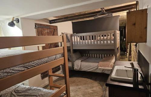 In city center and next to the train station - Foto 12