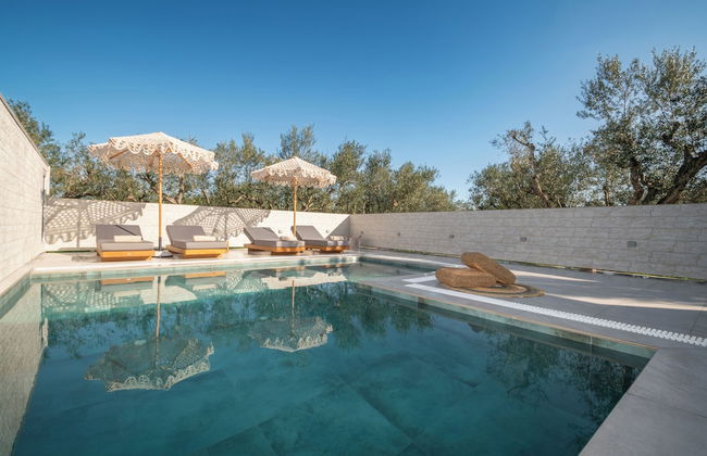 Camelia Luxury Suites - Private Pool & Jaccuzi - Foto 36