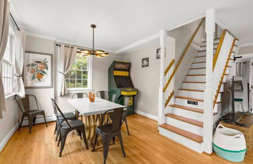 Spacious-5 Beds! 3 Mi to Mohegan - Foto 28