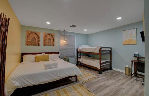 Buddha Mansion Luxury Resort - 8BR Modern, HotTub, Huge pool, Sauna, BBQ grill, Game Room - Foto 35