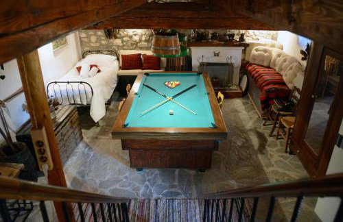 Giorgos' & Noula's Cottage in Desfina village- near Delphi - Foto 16