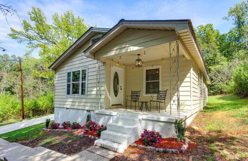 Lake Guntersville Hideaway! Home on Over 2 Acres - Foto 3