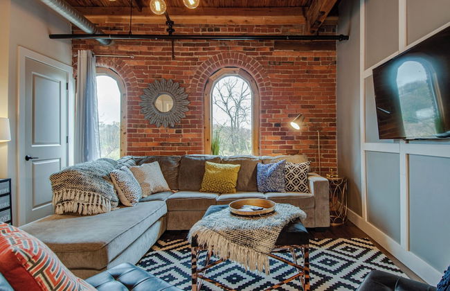 Modern Luxury at The 1865 - Photo 15