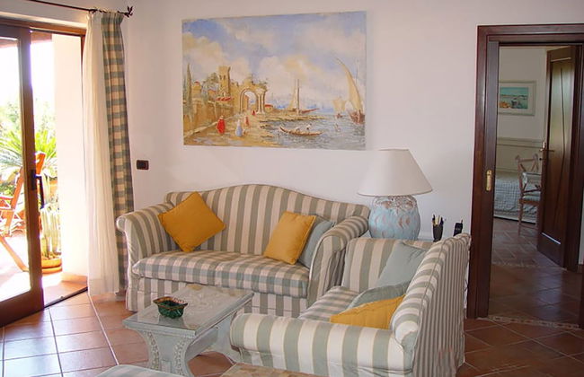 Apartment With Sea View Terrace - Photo 6