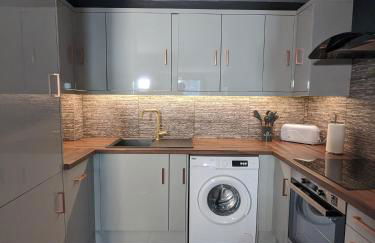 Beautiful Modern Coventry City Centre Apartment - Foto 12