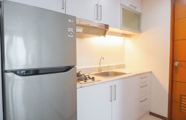 Simple And Comfort Design 2Br Apartment At Marbella Kemang Residence - Foto 12