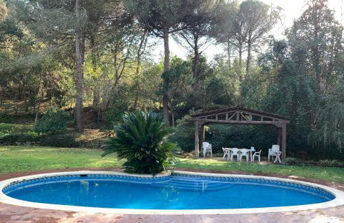 Magnífica Villa Familiar Con Piscina a 8Km Playa - Photo 2