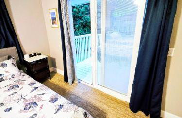 5 Mins from beach and has pool, hot tub, games, pet friendly - Foto 25