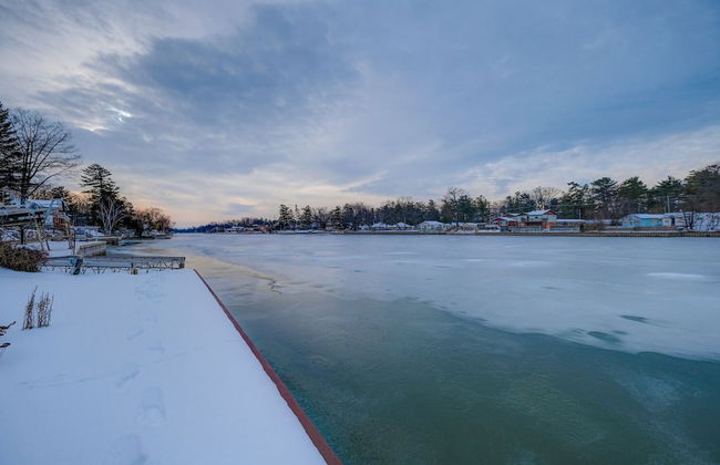 Cottage By The River - Photo 15