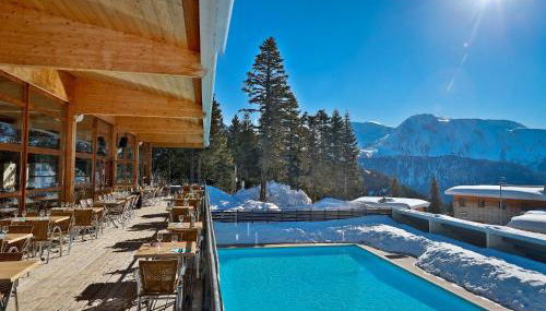 Chamrousse 1700 - Asters A03 - Rez de Jardin, Piscine, Sauna, Terrasse plein sud - Foto 2