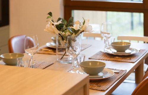 LUX Pastel Oasis Family Apartment with Parking & Gym by Renters Prestige - Foto 10