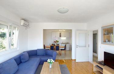 Charmy Apartments with Pool - Foto 3