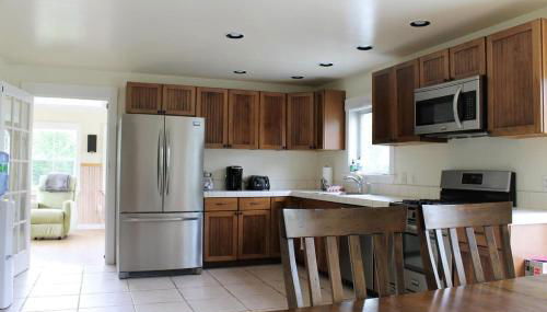 Pine and Sea Beach Retreat - Photo 5