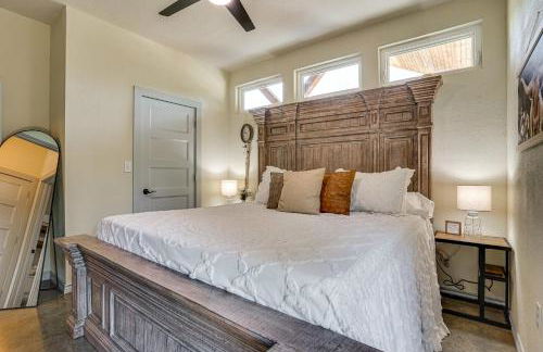 Recently Built Cabin with Pavilion in Granbury! - Foto 13