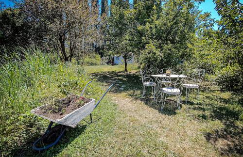 Mobil-home lumineux et climatisé avec piscine et jardin cadre paisible pour famille ou couple - Foto 16
