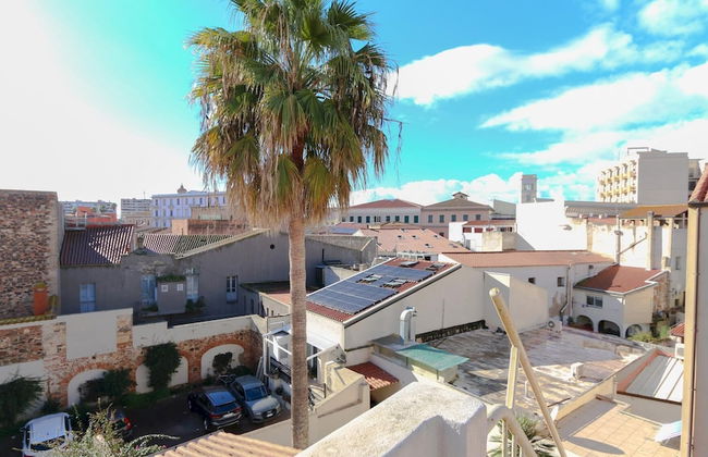 Welcomely - Xenia Boutique House 5 - Photo 1