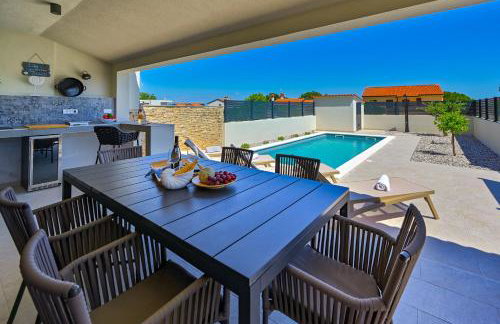 Apartment Zala with private pool - Photo 21