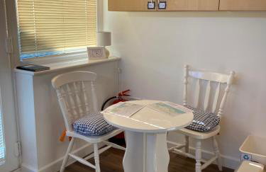Self-contained cosy garden room Seven Sisters - Foto 27