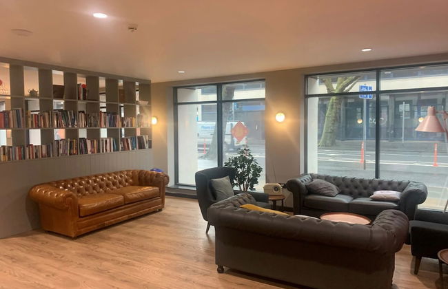 Student Only Botanic Studios - Foto 4