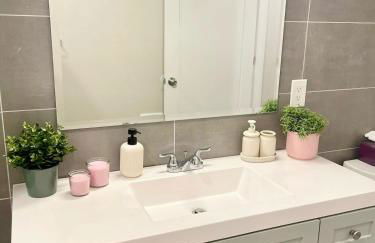 Central 2BR Near Yale WiFi with Washer and Dryer - Foto 10