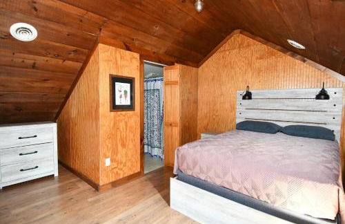 Mountain Meltdown - Pet Friendly, Grill, Wifi, Fire Pit, EV Station -Shared Space - Grill, Fire Pit, Covered Porch, Fountain Pond - Foto 13