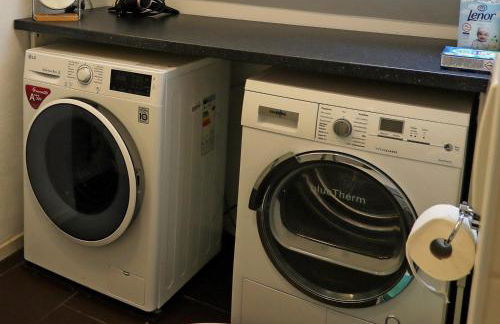 10 min subway U-Bahn to Marienplatz 130 m2 - 4BR - 2Bath - Foto 51