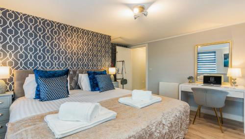 Charming Apartment In Andover Town Centre 55'' 4K Smart TV Netflix - Foto 3, wardrobe