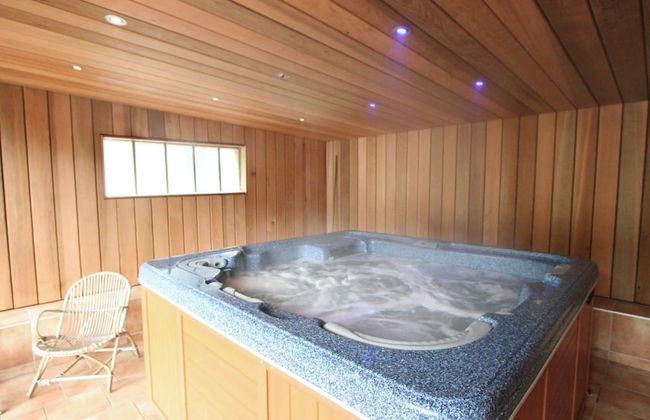 House in Natural Area Ideal for Families with Games Room, Sauna, Hot Tub - Photo 21