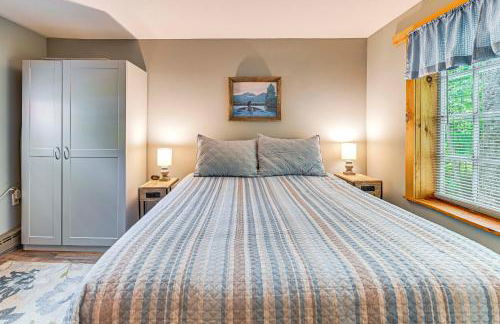 Less Than 8 Mi to Gore Mountain! Family Cottage with Porch - Foto 16