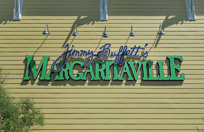 Corner Unit Right on the Sand, 2 Lagoon-style Pools, Spectacular Views - Foto 39