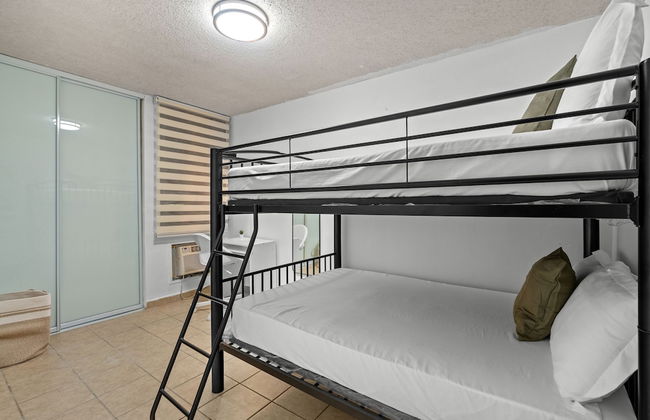 Otium Ideal Marina Getaway Balcony Parking - Photo 14